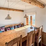 Dom wakacyjny 2 Bedroom Gorgeous In *