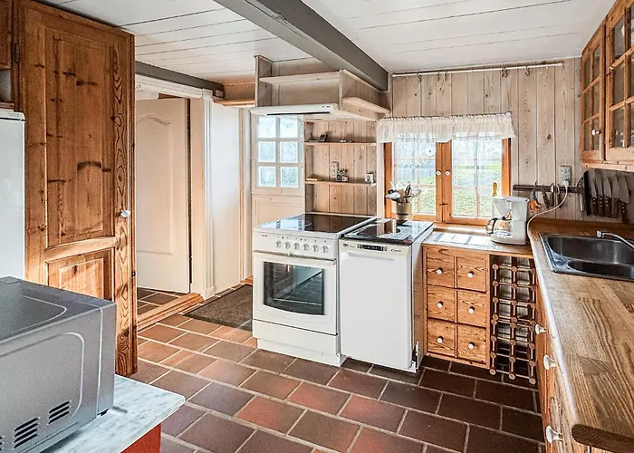 2 Bedroom Gorgeous In Prázdninový dům