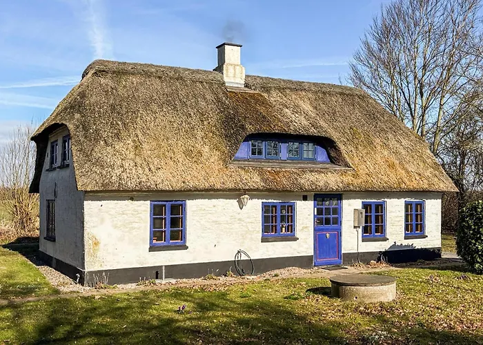 2 Bedroom Gorgeous In *