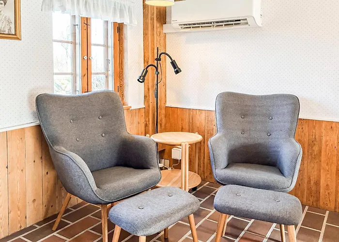 2 Bedroom Gorgeous In *