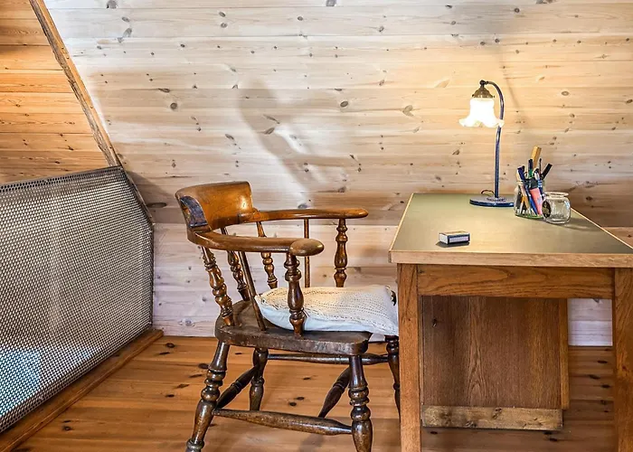 2 Bedroom Gorgeous In *